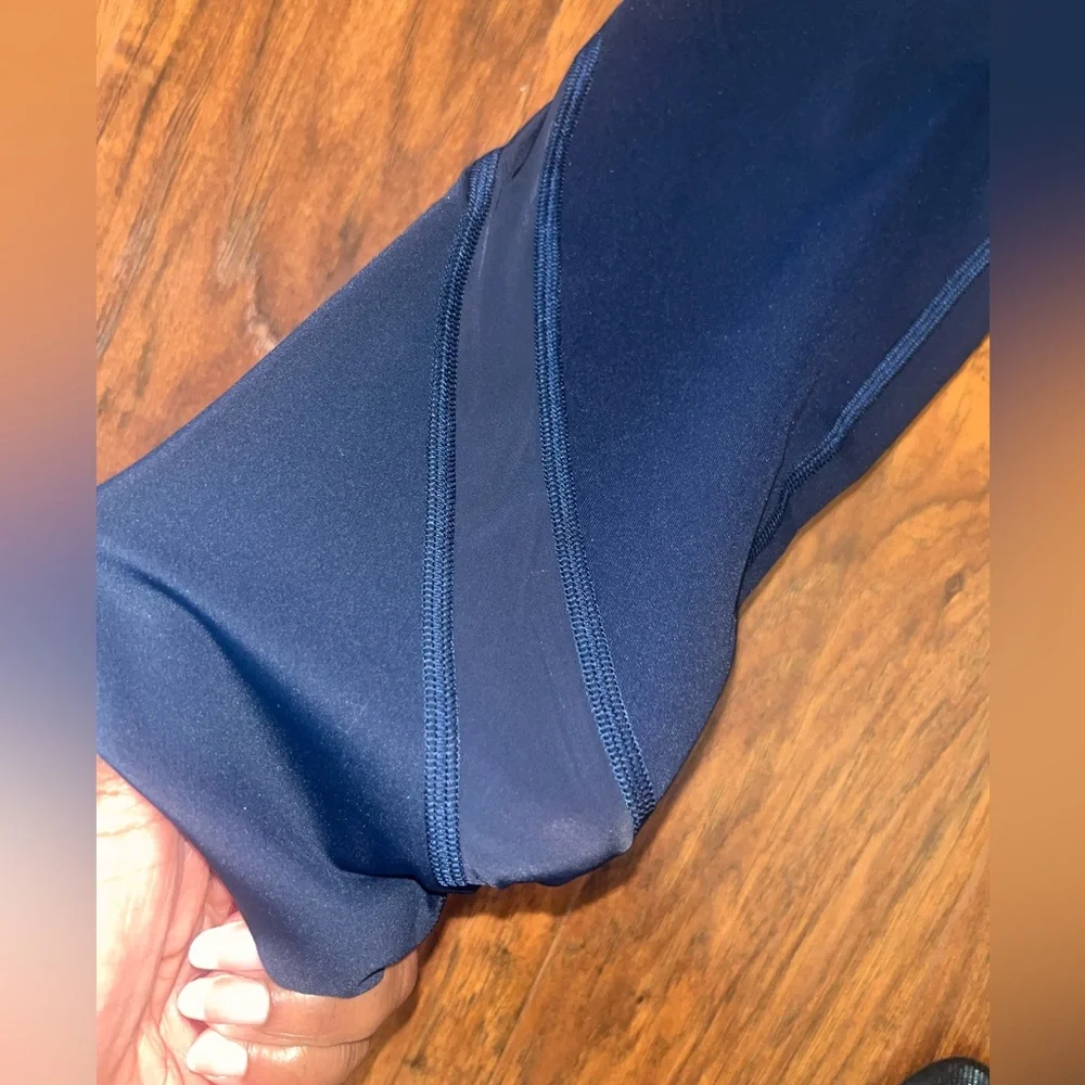 🍋 LIKE NEW Lululemon Wunder Under HR Crop 23" Scallop Luxtreme - True Navy - 8 - Picture 4 of 14
